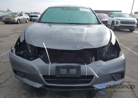 2017 Nissan Altima 2.5 S z USA, uszkodzony, nr VIN 1N4AL3AP9HC245517